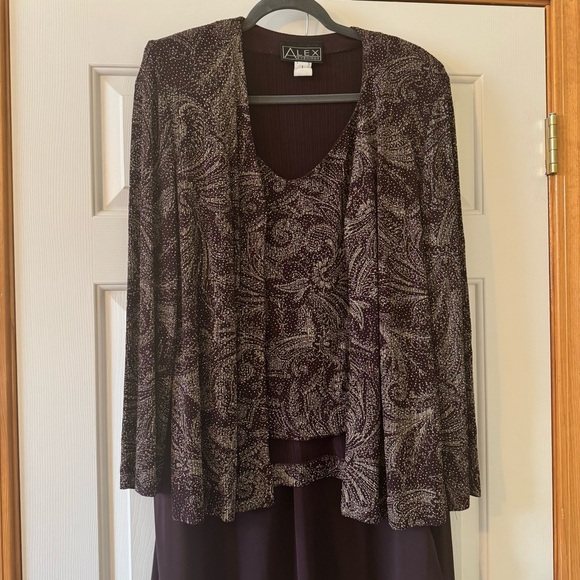 Alex Evenings 3 Piece Set Long Chiffon Skirt with Tank and  Jacket - Picture 2 of 15